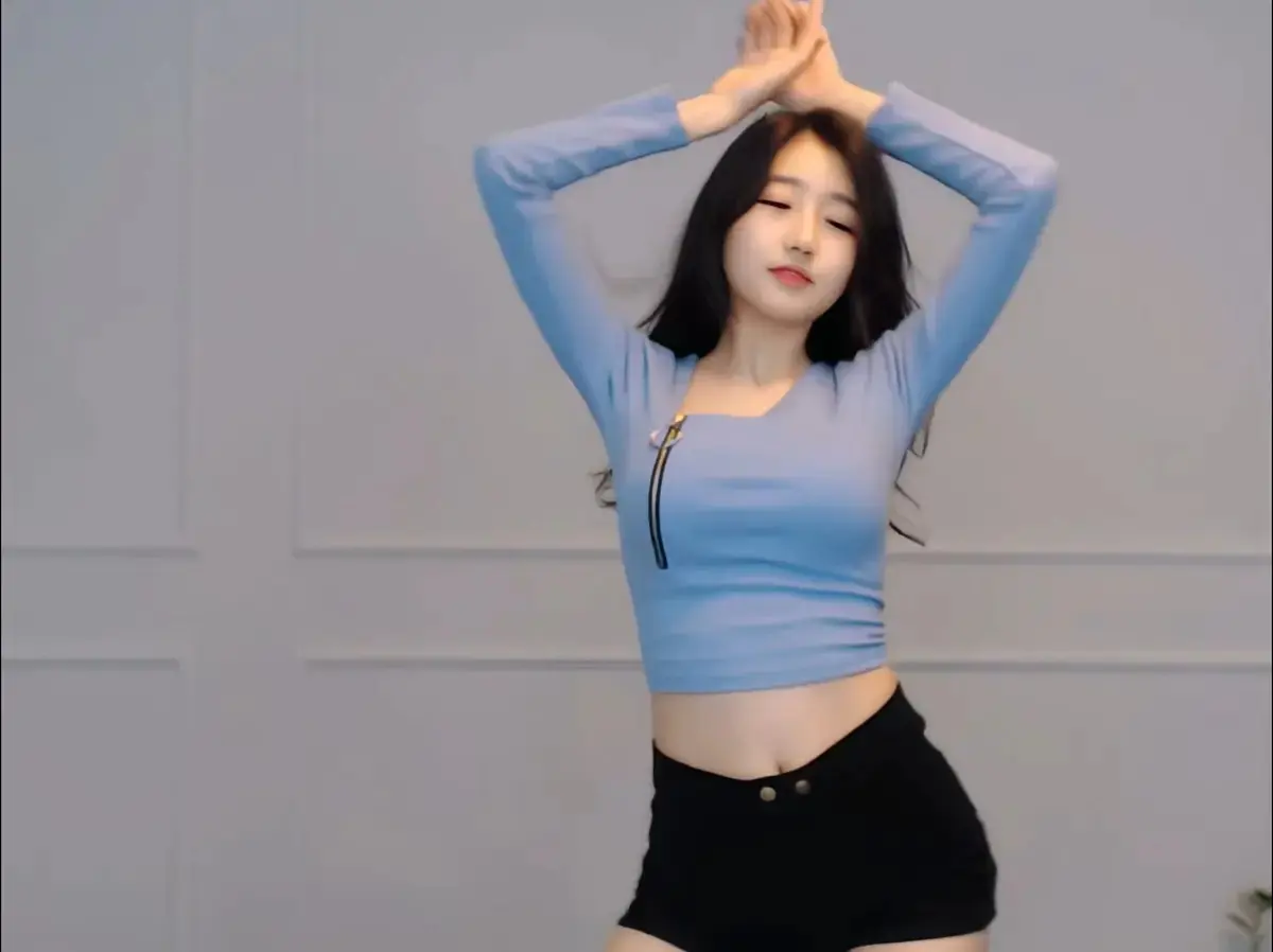 《onlyfans每日大赛》徐雅终极剪辑抢先看-onlyfans每日大赛在线观看无删减-加长版高能瞬间合集-抖音爆款免费播放