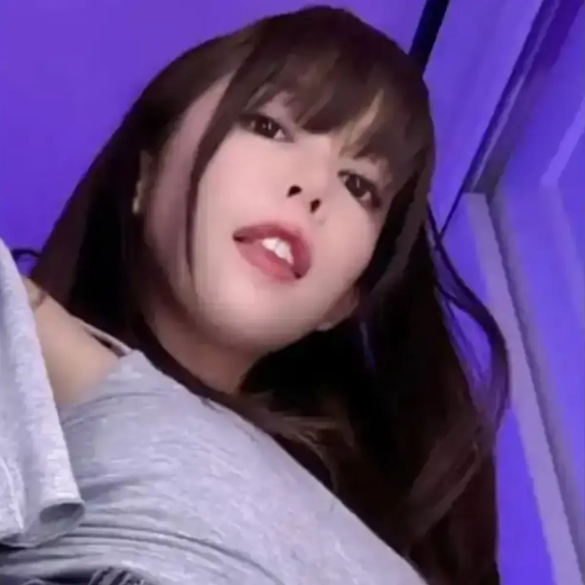 《绯红小猫KittyKum》高清无删减完整版资源-绯红小猫KittyKum全集1080P在线观看-高清免费播放