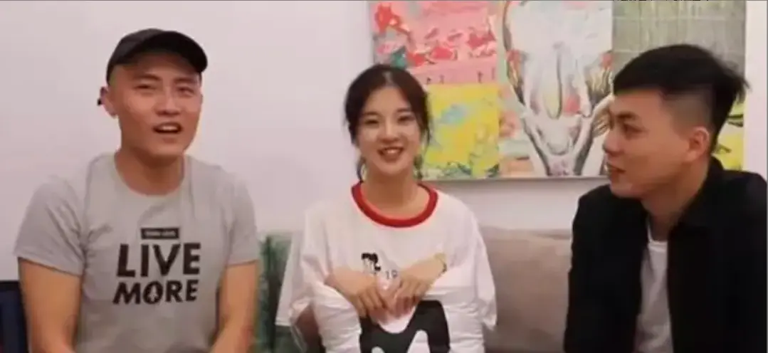 《兄妹蕉谈》未删减完整版免费在线观看-林予曦学生角色青春懵懂-兄妹蕉谈夸克网盘极速下载蓝光超清