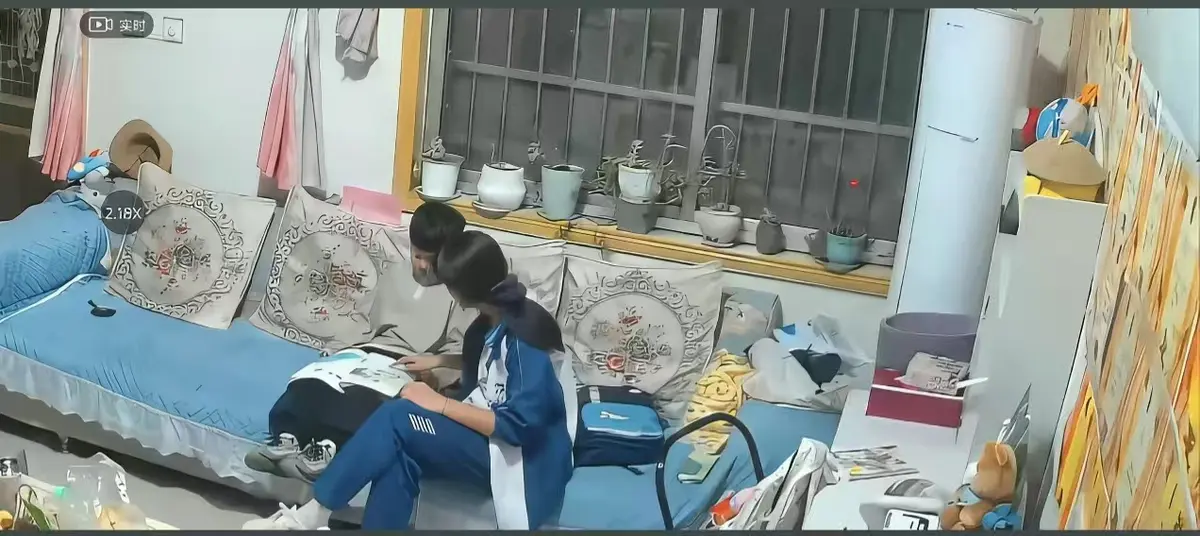 《来自姐姐的爱》无删减完整版在线播放-高清正片免费下载-来自姐姐的爱全集观看-暖心姐弟互动日常
