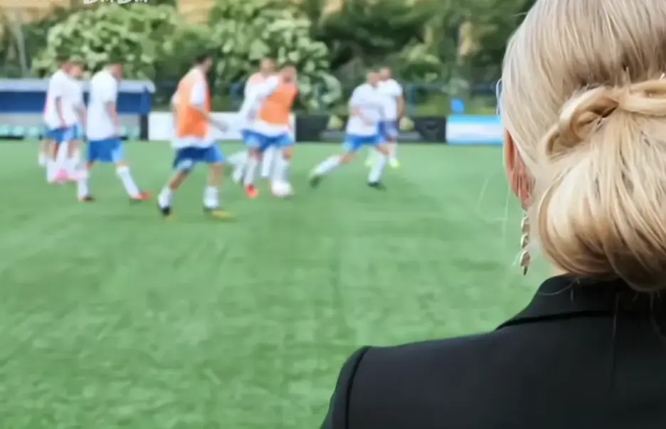 《Footballers'Moms》足球女老板高清完整版免费在线观看-《Footballers'Moms》法国电影HD1080P无删减播放-足球女老板们无广告观看