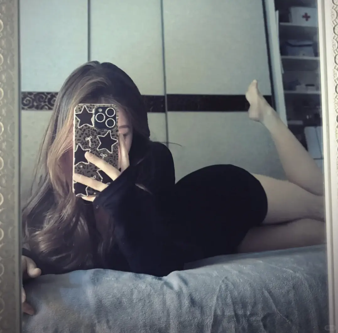 《我的十八岁女友》高清全集免费在线看-未删减中文版无广告-看我的十八岁女友甜甜恋爱心动不已